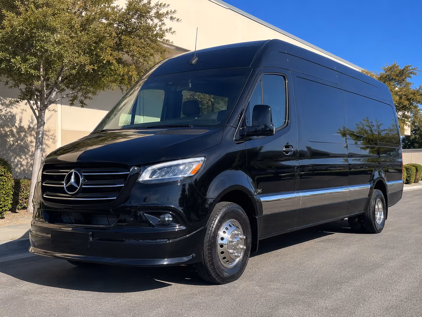find the perfect transportation for your next prom 4
