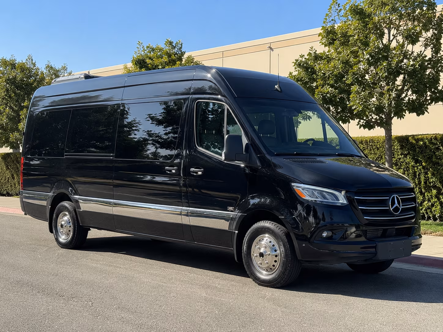 sprinter van rentals for prom photo stops at fresno parks and landmarks